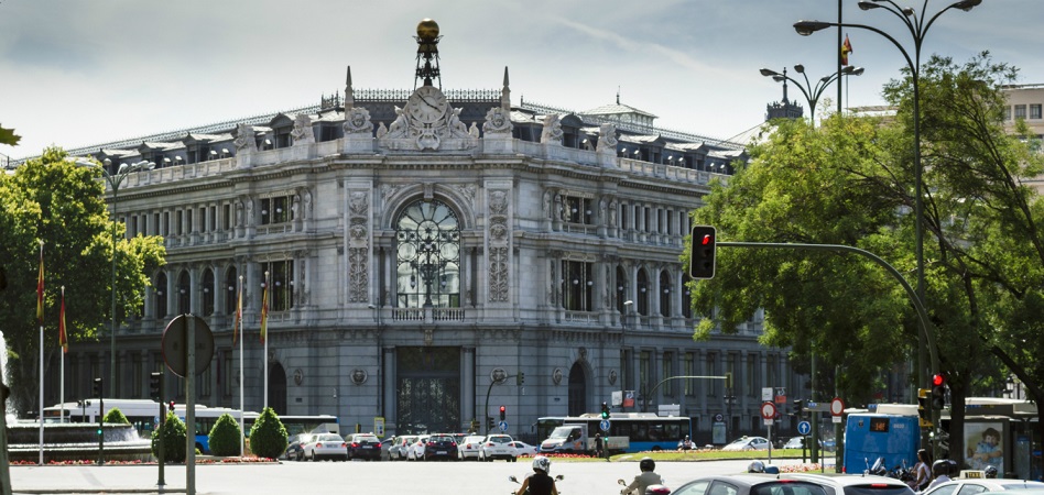 El Banco de España pide prudencia al sector financiero para evitar otra burbuja inmobiliaria
